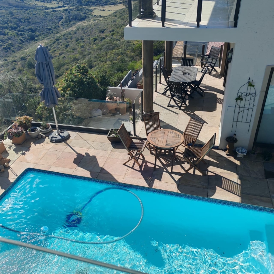5 Bedroom Property for Sale in Avonddans Western Cape